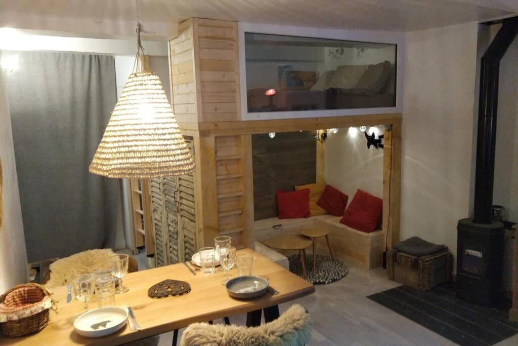 Chaleureux Petit Appartement De 4 Couchages Saint-Etienne-de-Tinee Exterior photo
